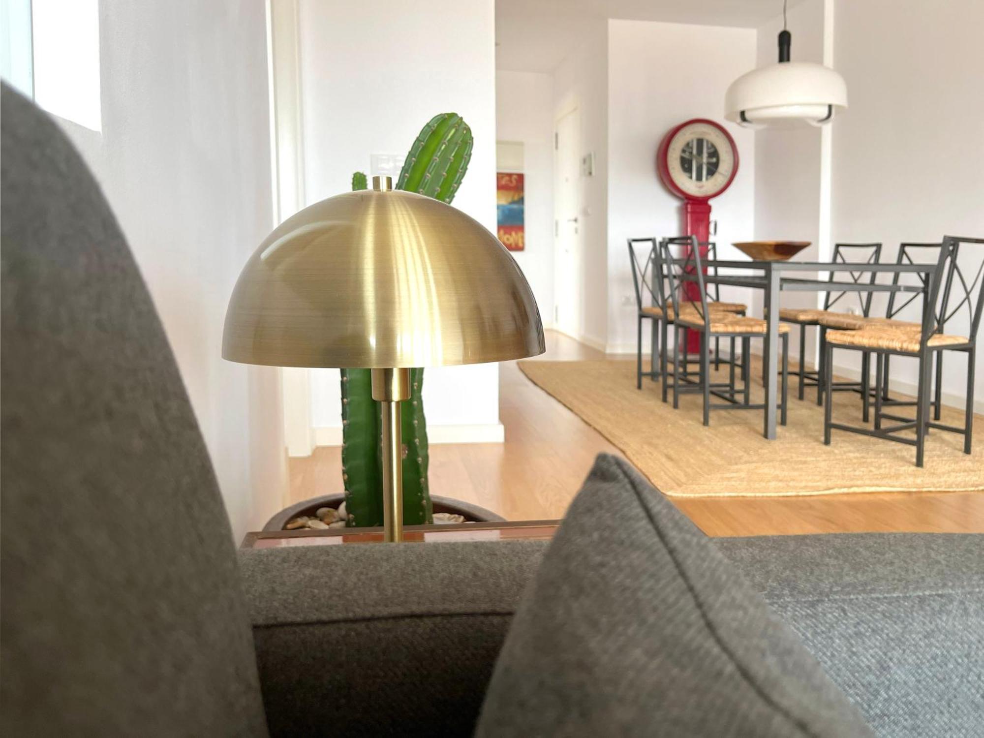 Stylish Well-Connected Beachfront Flat Valência Exterior foto