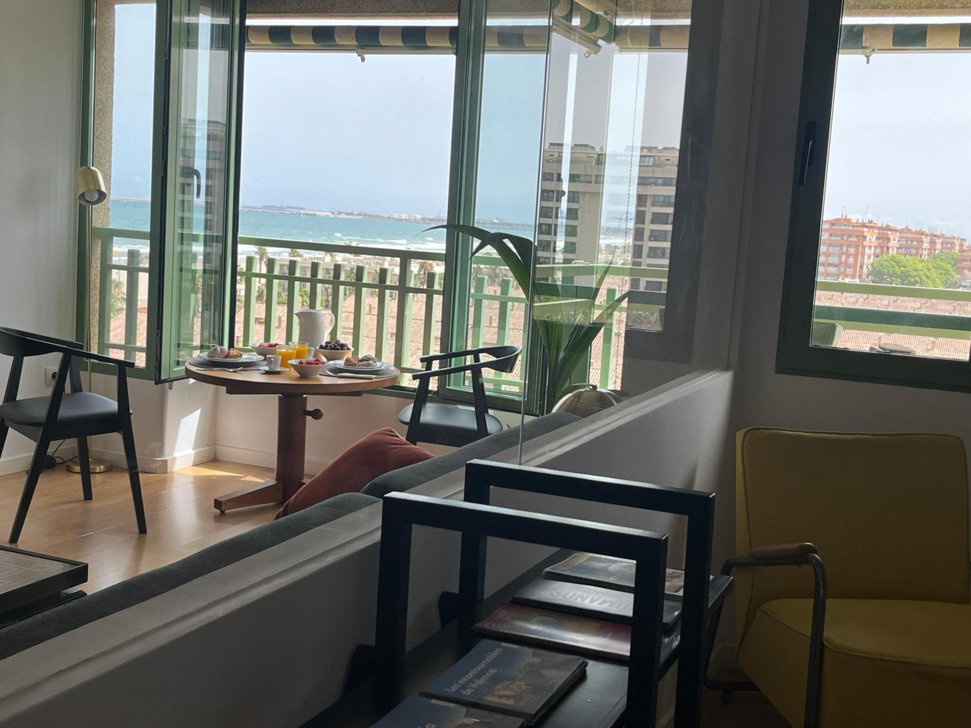 Stylish Well-Connected Beachfront Flat Valência Exterior foto