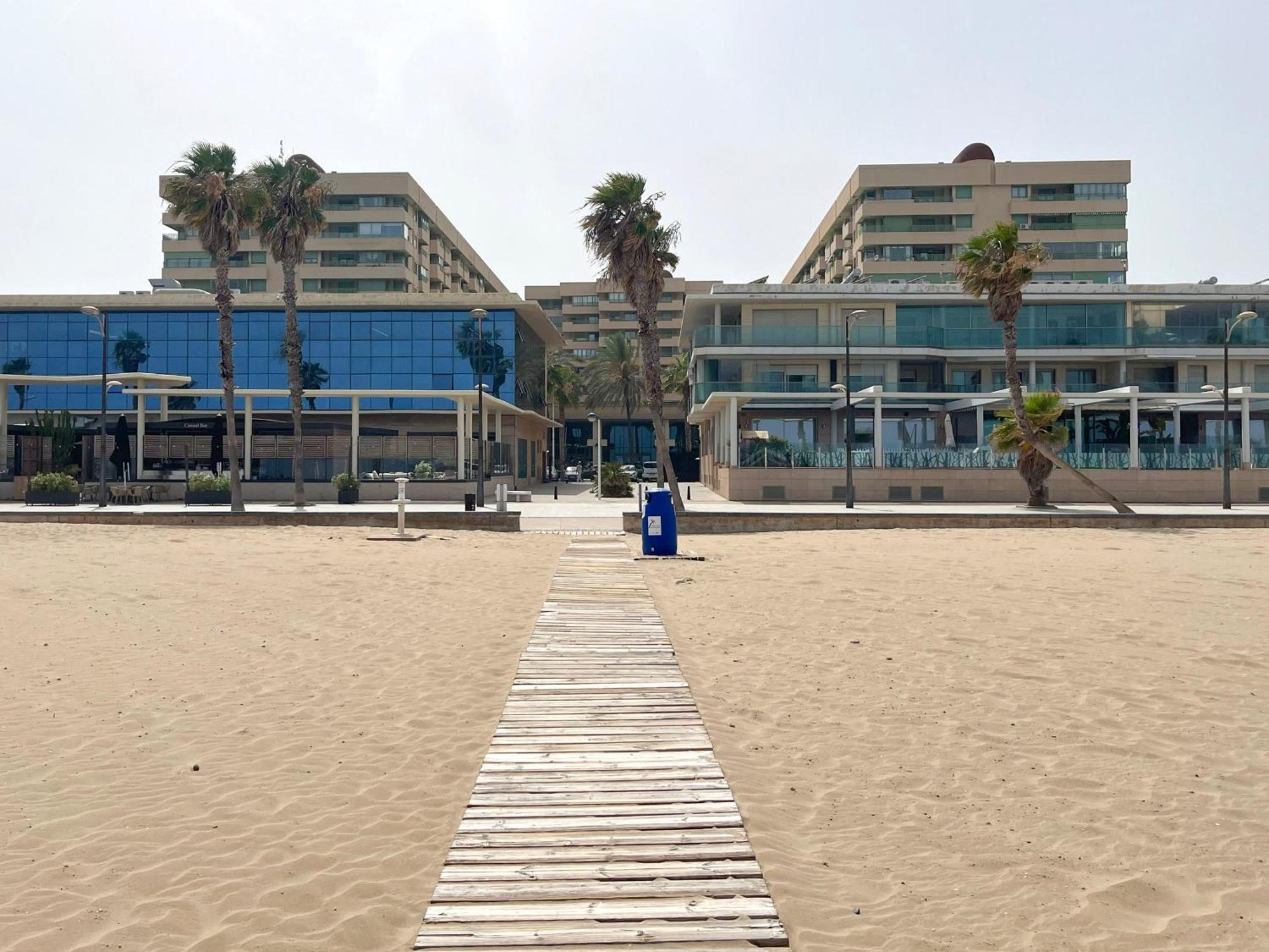 Stylish Well-Connected Beachfront Flat Valência Exterior foto